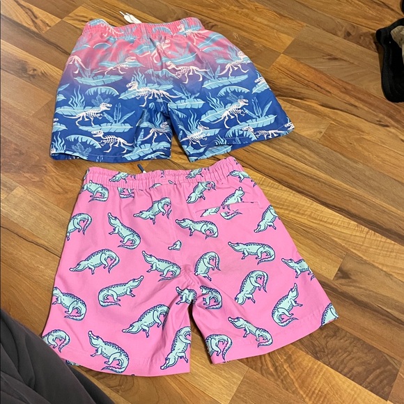 Boys size 8 swimming trunks with boxer liners - Picture 2 of 6